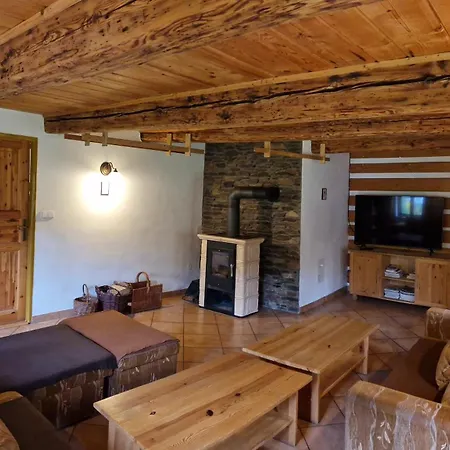 Pod Panskym Vrchem بيت للعطل *