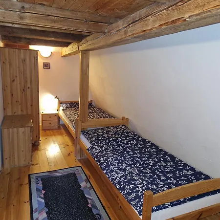 Pod Panskym Vrchem بيت للعطل *